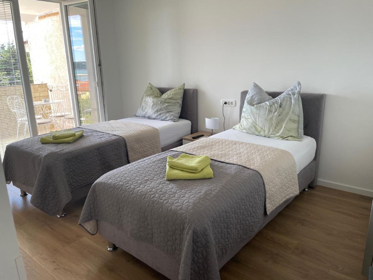 App Robi Apartment Novigrad  Bagian luar foto